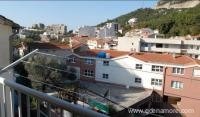 More, alloggi privati a Bečići, Montenegro