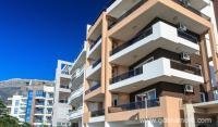 Appartamenti Athos Dobre Vode, alloggi privati a Dobre Vode, Montenegro